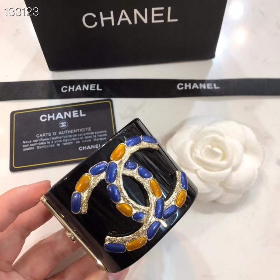 Chanel Acrylic Cuff 1:1 Copy Replica,