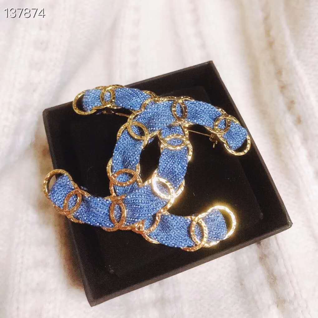 blue chanel brooch